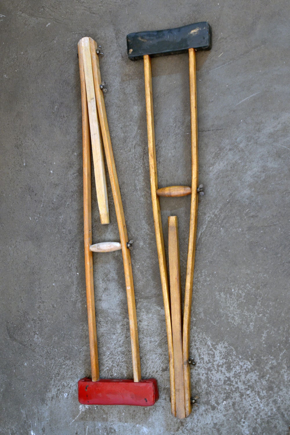 Vintage Crutches, Armpit Wooden Retro Props, Antique Cruntches Walking