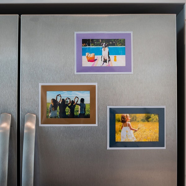 Magnetic Photo Pocket with 4x6 Metallic Color Frames