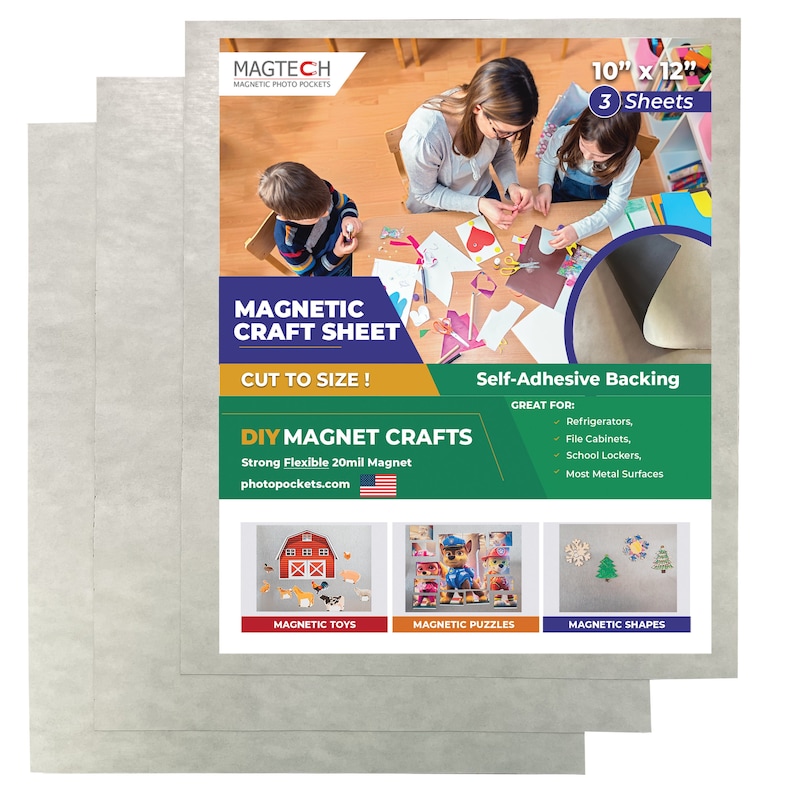 Puede incluir: Tres hojas de papel magn&eacute;tico de 25,4 cm x 30,5 cm con respaldo autoadhesivo. Las hojas son ideales para hacer manualidades magn&eacute;ticas de bricolaje, como juguetes, rompecabezas y formas magn&eacute;ticas. La imagen muestra a ni&ntilde;os haciendo manualidades con las hojas.