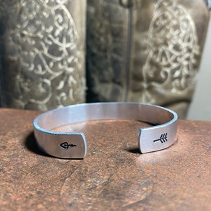 Arrow Cuff