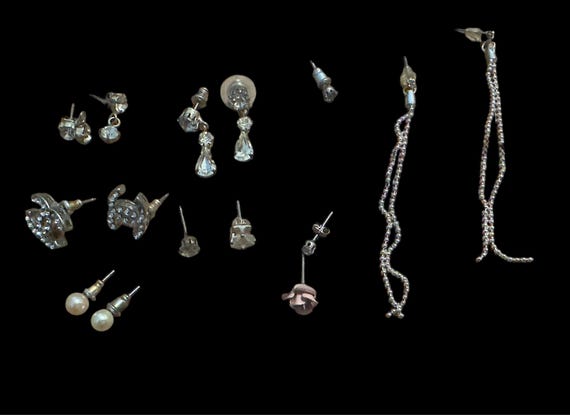 Random earring selection - image 1