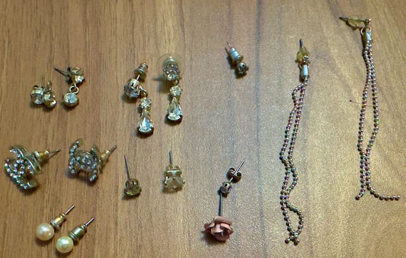 Random earring selection - image 2