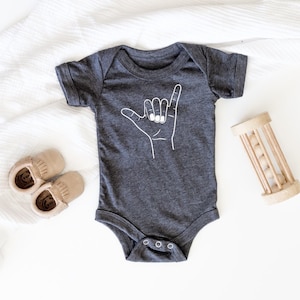 Shaka Onesie / Boy Onesie / Girl Onesie / Graphic Print Onesie / Onesie / Hawaii Onesie / Shaka Baby Onesie