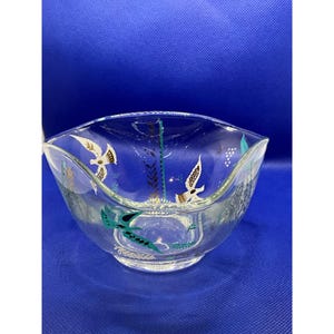 Vintage Mid-Century Modern Glass Bowl With Bird & Floral Design Triangular Shape Georges Briard Bowl  Approx. 6&quot; Diameter