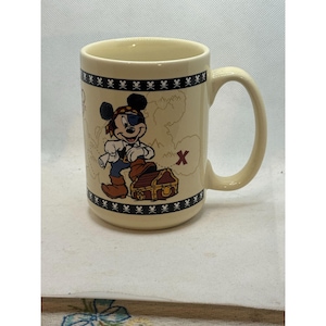 Disney Mickey Mouse Mug pirate en céramique, carte au trésor beige