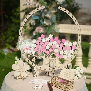 パーソナライズされた結婚式のゲストブック 木製のゲストブック 素朴な桜の結婚式のゲストブック 木と花の結婚式のゲストブック ドロップボックス