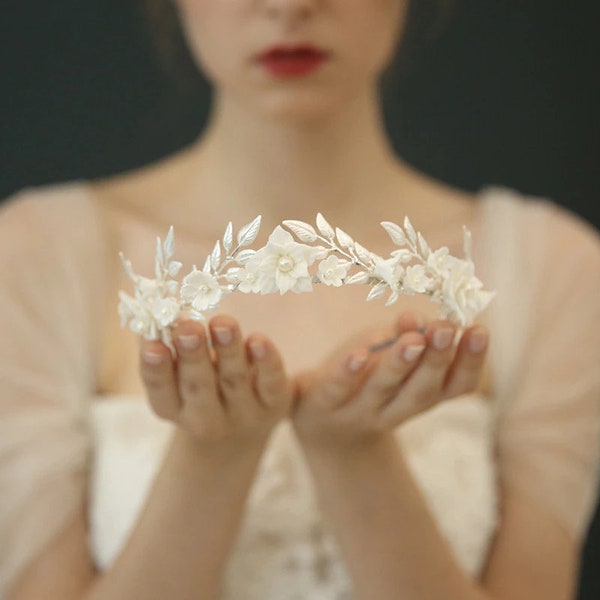 Leaf headband, Silver Leaf Tiara Wedding Hair Crown, Bridal Hairband Crown, Silver Leaves Crown, Silver Tiara Wedding, Leaf Floral Headpiece