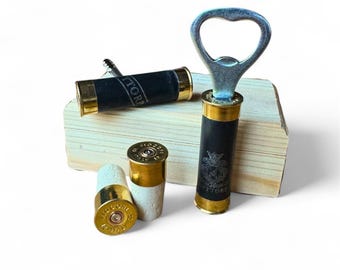 Wooden Gift Box with Bottle Opener cal. 12, Corkscrew cal. 12 and 2 Bottle caps of cork &#39;n cal. 12