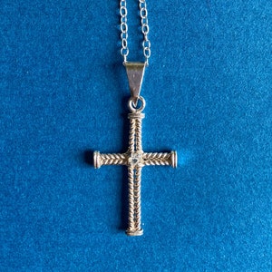 Vintage Sterling Silver Cross Pendant Necklace