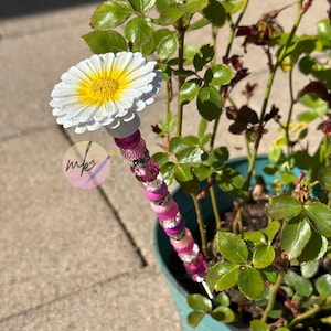 Daisy Garden Stake. Fairy Garden Stake. Mothers Day. Potted Plant Stake. Gift for Her. Rainbow Catcher Stake. Outdoor Lawn Landscape Decor.