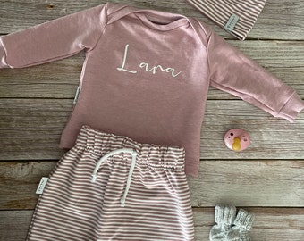 Mini Sweater individualisiert / Baby Pullover / Baby Shirt mit Namen / Wunschtext / Babysweatshirt / verschiedene Farben/ Individualisierbar