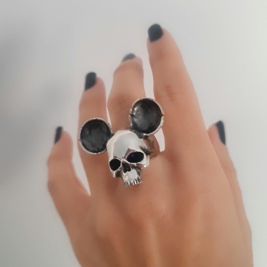 RATS MAGICAL DESIGHN／SKULL RING SILVER Handmade 925 Sterling Silver Mouse Skull Ring- Exclusive