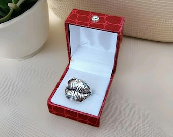Kissing Lips Ring - sterling silver masterfully designed to convey a message of love & affection
