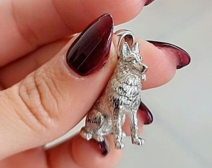 Handmade Sterling Silver German Shepherd Pendant: Detailed Dog Figurine