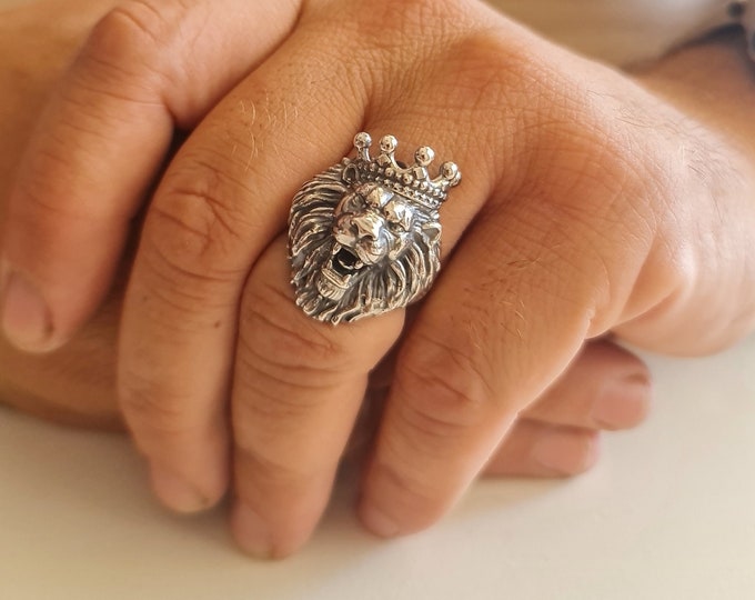 Handmade 925 Silver Lion Ring: Gothic Crown Ring