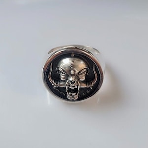 Handmade Snaggletooth War Pig Ring-Solid 925 Silver-Heavy Duty Design for the Ultimate Rockstar - Solid and sturdy -  Rock'n'roll