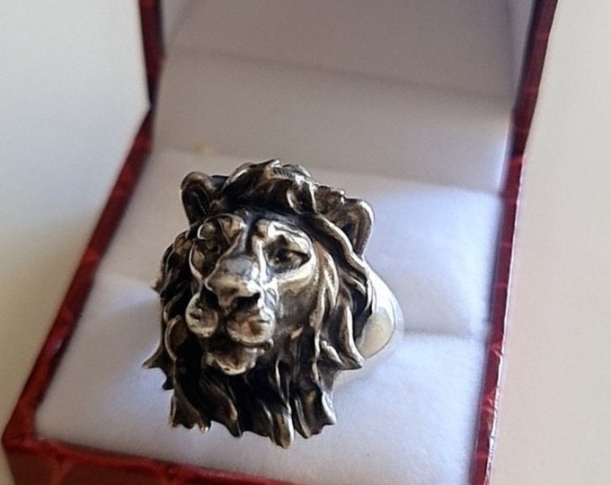 Handmade Sterling Silver Lion Head Ring: Majestic Animal Jewelry
