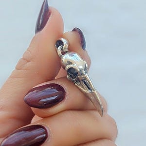 Handmade Raven Skull Pendant: A Gothic Accessory for the Bold and Eccentric - A Mysterious Statement Piece  - Silver Animal Skull