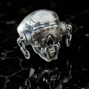 Handmade Sterling Silver Vic Rattlehead Ring -Heavy Metal Ring -Unique & Edgy Men&#39;s Silver Skull Ring - Ideal Gift for Metalheads solid ring