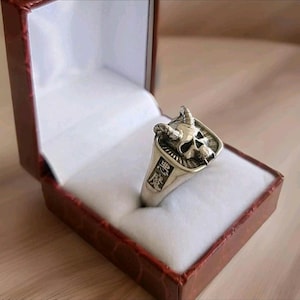 Japanese Demon Samurai Ring - Handcrafted 925 Silver- 20grams - Authentic Japanese Inspired Design -Japanese Oni Skull -  solid and sturdy