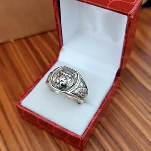 Handmade tiger Ring - Unique Hand-carved Animal Jewelry - Sterling Silver - Perfect Gift for Nature Lovers - Gothic Jewelry for Men n Women