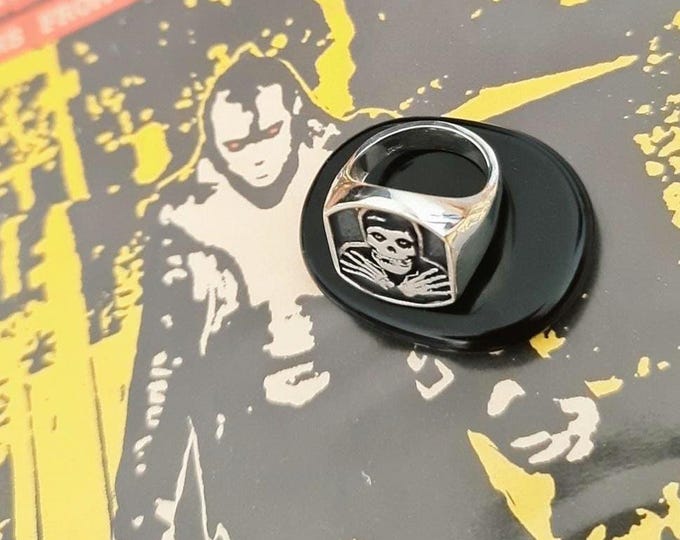 Handmade Sterling Silver Misfit Skull Ring: Punk Biker Jewelry