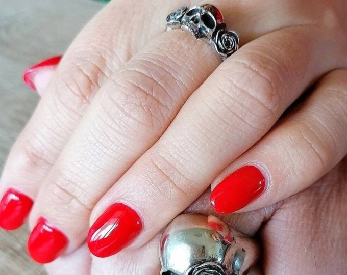 Handmade Sterling Silver Skull Ring with Roses: Edgy Gothic Jewelry