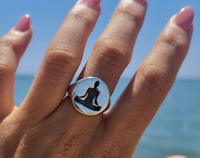 Handmade 925 Silver Yoga Ring: Meditation Pose Design