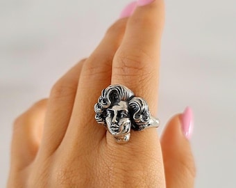 Marilyn Monroe Inspired Sterling Silver Ring: Vintage Hollywood Glamour