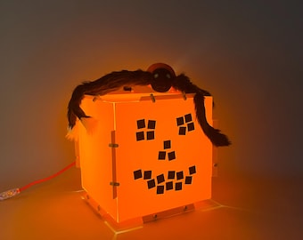 Decoración de Halloween con luces. Lámpara multiusos para Halloween, de pie o colgante. Lámpara de mesa o colgante de Halloween.