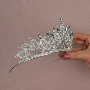 Crystal Wedding Tiara, Wedding Tiara For Bride, Beautiful Tiara Crown For Wedding, Wedding Tiara, Crystal Crown,Bride Tiara, Bride For Tiara