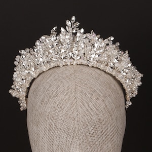 Handgemaakte kristallen stenen bruiloft kroon, zilveren bruids tiara, kristallen bruiloft tiara, zilveren kristallen bruids tiara, kristallen bruiloft zendspoel,