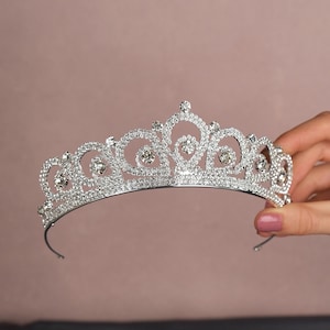 Crystal Wedding Tiara, Wedding Tiara For Bride, Beautiful Tiara Crown For Wedding, Wedding Tiara, Crystal Crown,Bride Tiara, Bride For Tiara