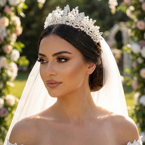 Kristalstenen bruidstiara, bijbels haaraccessoire