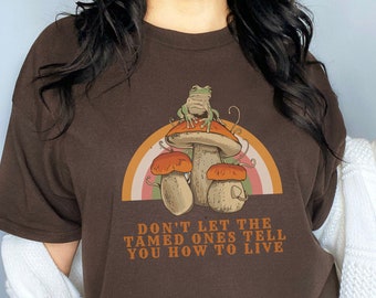 Mushroom Shirt Magic Mushroom Frog Shirt Cute Frog Indie Clothing Cottagecore Shirt Good Energy Shirt Indie Clothes Aesthetic Clothes