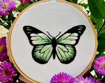 Padrão de bordado de borboleta monarca verde. SOMENTE DOWNLOAD DIGITAL. Padrão de 4"