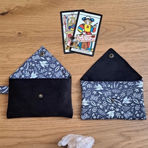 Pochette tarot, cartes, oracle en velours noir