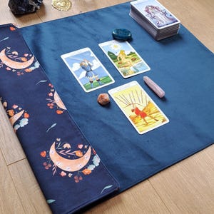 Tapis de tirage oracles et tarots en velours / nappe de tirage / autel