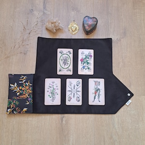 Pochette tarot / pochette oracle / tapis de tirage tarot, cartes, oracle en velours / tapis de tirage nomade / autel