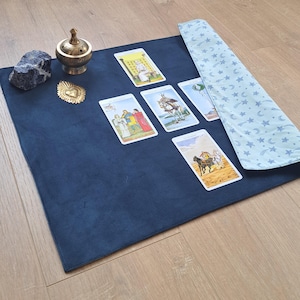 Tapis de tirage oracles et tarots en velours / nappe de tirage / autel