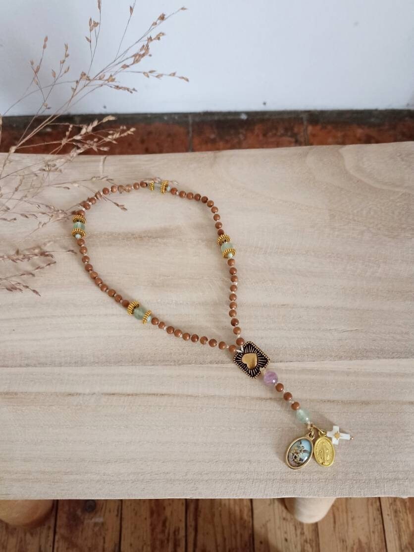 Mini Rosaire/Chapelet en Bois de Santal et Fluorite Marie St Michel