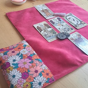 Pochette tarot / pochette de tirage nomade / tapis de tirage tarot, cartes, oracle en velours / tapis de tirage nomade / autel