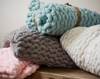 Gift For Mom, Chunky Hand Knitted Blanket, Chunky Knit Blanket, Knitted Blanket, Arm Knit Blanket, Chunky Chenille Blanket, Home Decor