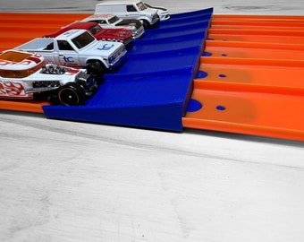 Saut compatible avec le circuit Super 6 Lane | Compatible avec Hot Wheels et Matchbox Cars et Track