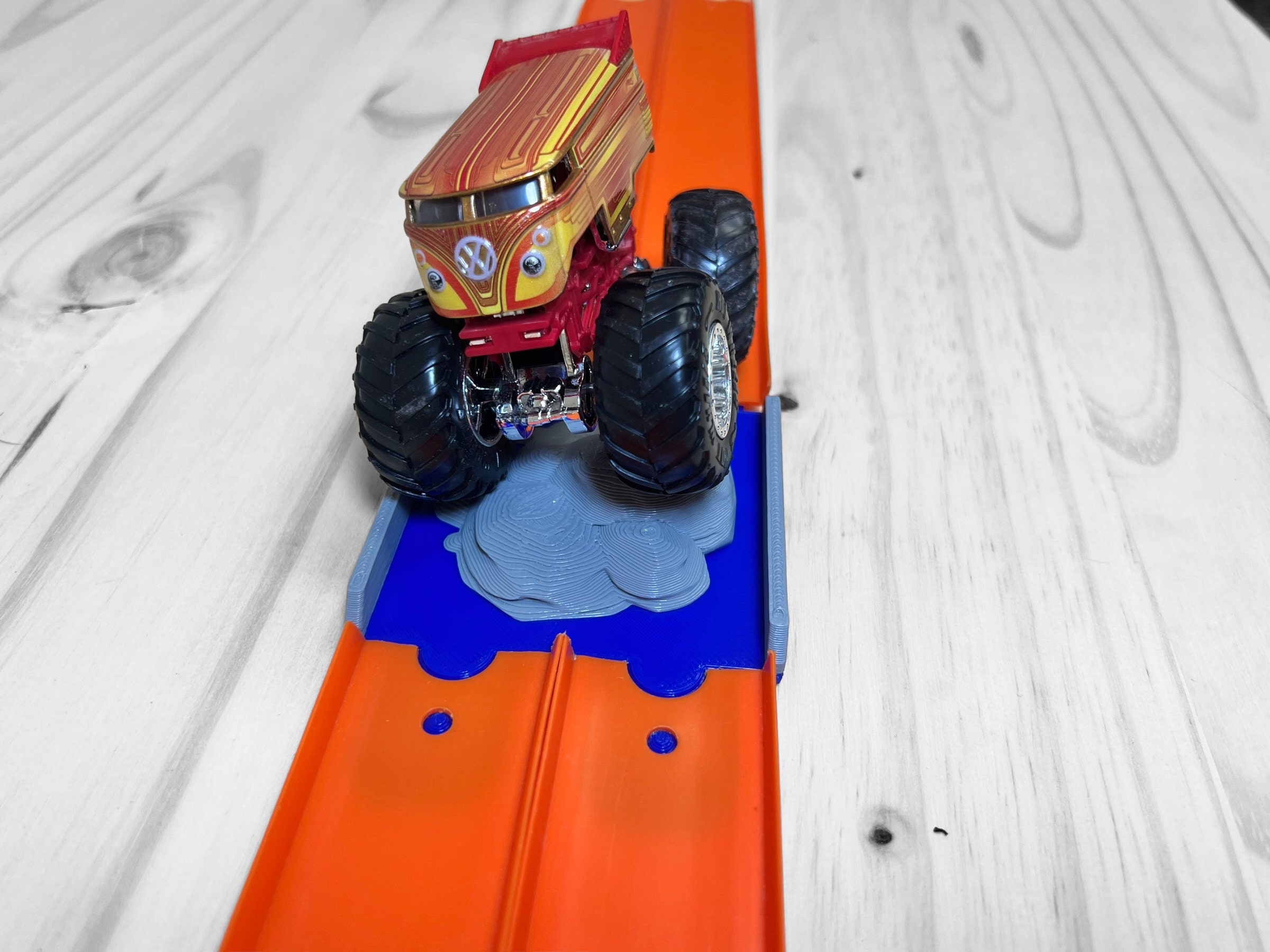 Watch Hot Wheels: Monster Trucks Island