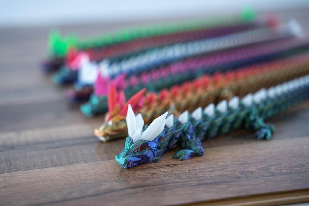 Set De 2 Dragones Articulados 3D – 30 Cm – Realistas Y Flexibles – Azul-violeta Y Azul-verde – Para Decorar Y Jugar