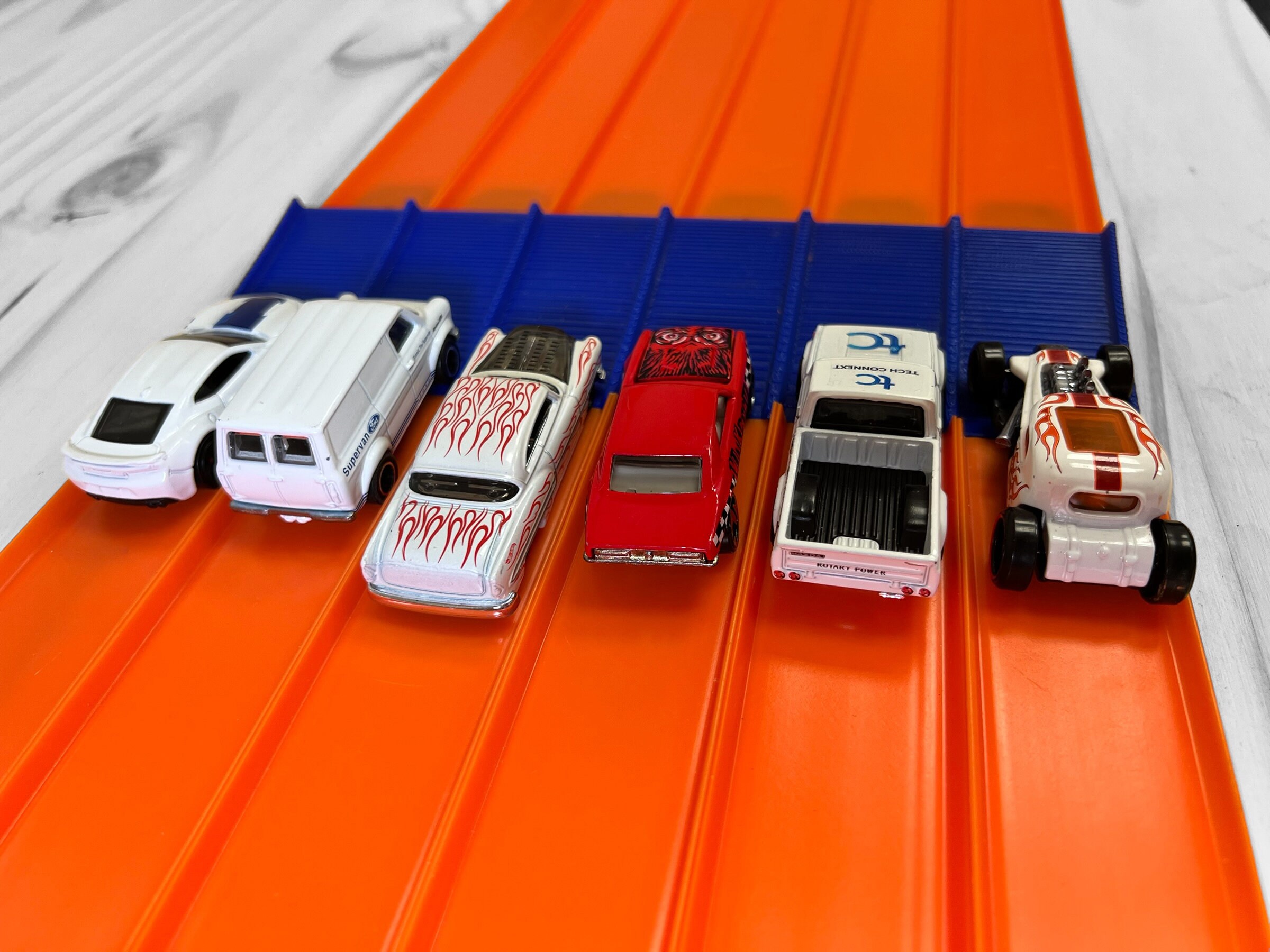 Hot wheels race track 6 lane online