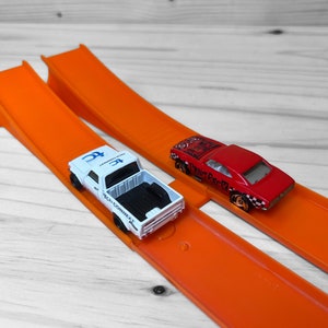 Double Jump Car Ramp: Hot Wheels Compatible Track Add On