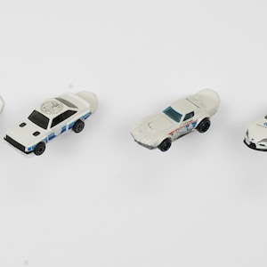 Invisible Display Mounts for 1/64 Scale Cars: Hot Wheels & Matchbox, Set of 20