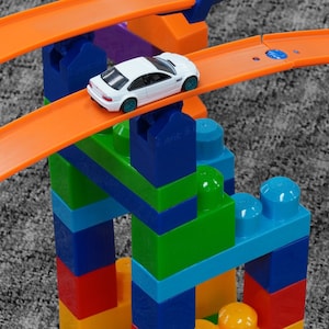 4 Pack MegaBlock to HotWheels Connector